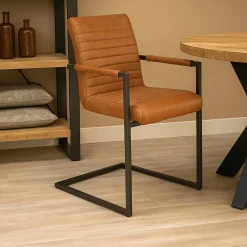 Mangohoutonline Eetkamerstoel Caen Cognac met zwart onderstel Mahom