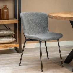 Mangohoutonline Eetkamerstoel Lille Donkergrijs Bouclé stof met zwart onderstel Mahom
